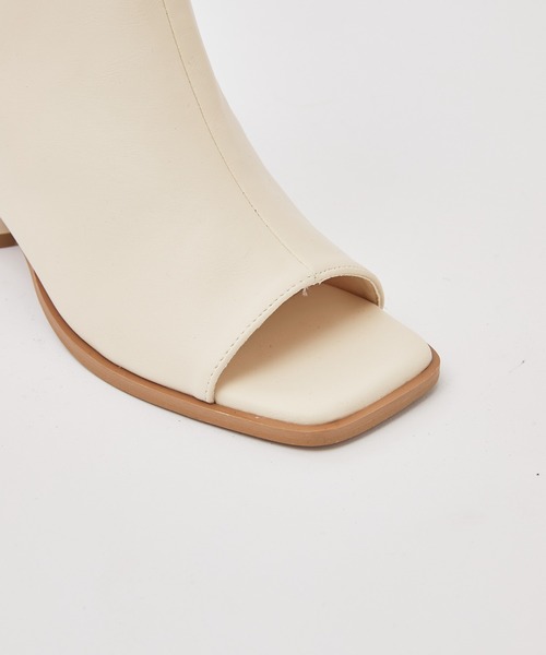 one after another NICE CLAUP(ワンアフターアナザーナイスクラップ)の「ブーツサンダル(ブーツ・レディース・アイボリー/ブラック・S/M/L)」の9枚目の写真