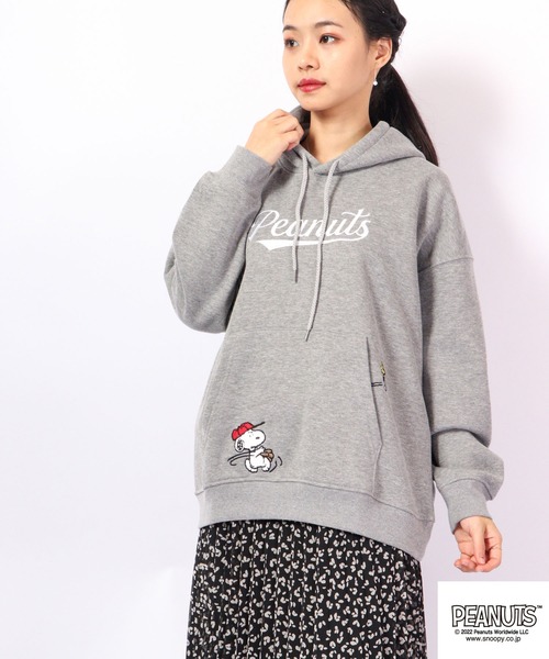 PEANUTS（ピーナッツ）の「PEANUTS/ﾋﾟｰﾅｯﾂ　ｽﾇｰﾋﾟｰ/ﾁｬｰﾘｰﾌﾞﾗｳﾝ/ｵﾗﾌ 裏起毛長袖ｽｳｪｯﾄﾌｰﾃﾞｨｰﾊﾟｰｶｰ（パーカー・レディース・ブラック/ホワイト系その他/ブラック系その他/オフホワイト/ライトブルーグレー/杢グレー/ブラック系その他3/ブラック系その他2/ネイビー/グレー系その他2/グレー系その他3/ブラック系その他4/ピンクベージュ/アッシュグレー/ブルーグリーン/グレー系その他/ブルーグレー・M/L/LL/S）」の14枚目の写真