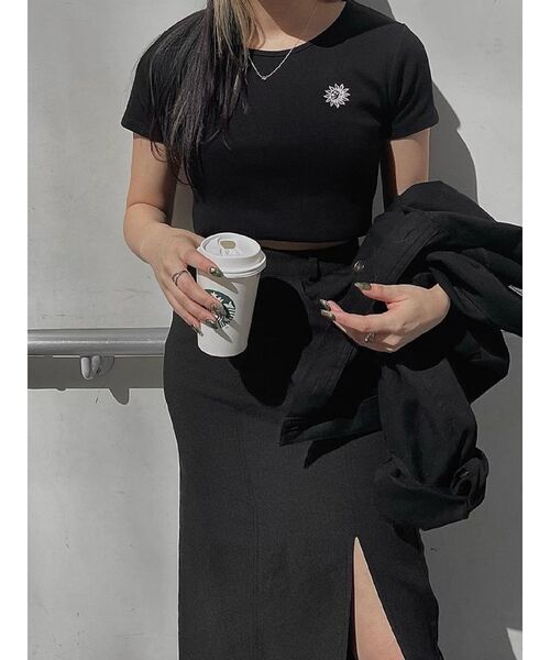 EVRIS（エヴリス）の「ディープスリットロングスカート（スカート・レディース・ブラック/アイボリー/グリーン・MEDIUM/SMALL）」の12枚目の写真