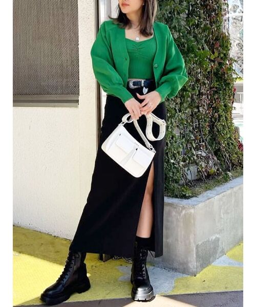 EVRIS（エヴリス）の「ディープスリットロングスカート（スカート・レディース・ブラック/アイボリー/グリーン・MEDIUM/SMALL）」の11枚目の写真