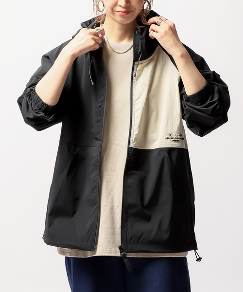 B.C STOCK(ベーセーストック)の「SWG ROLL ムービングマウンテンパーカー(ブルゾン・メンズ・ブラック/ベージュ/カーキ・SMALL/MEDIUM/LARGE)」の2枚目の写真