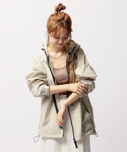 B.C STOCK(ベーセーストック)の「SWG ROLL ムービングマウンテンパーカー(ブルゾン・メンズ・ブラック/ベージュ/カーキ・SMALL/MEDIUM/LARGE)」の10枚目の写真