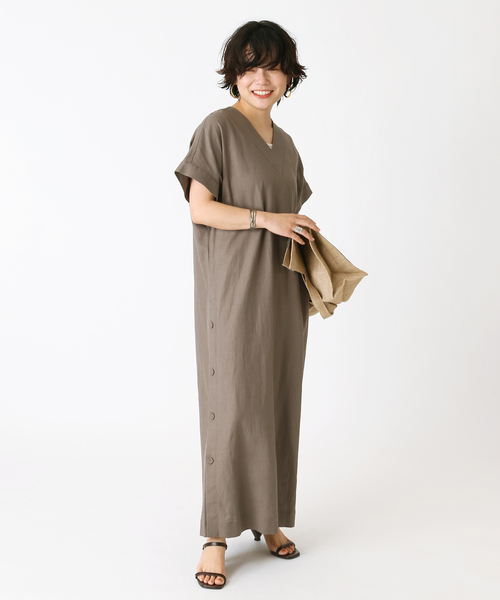Simplicite（サンプリシテ）の「サイドスリット麻レーヨンサックワンピース（ワンピース・レディース・カーキ/ネイビー/キャメル/オレンジ・FREE）」の11枚目の写真