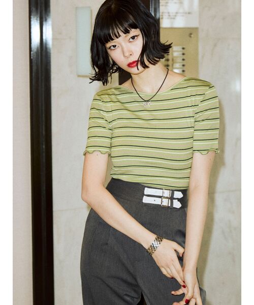 jouetie(ジュエティ)の「2WAYアシメボタンテレコトップス(Tシャツ/カットソー・レディース・ブラック/ブルー/グリーン/その他1・MEDIUM)」の1枚目の写真