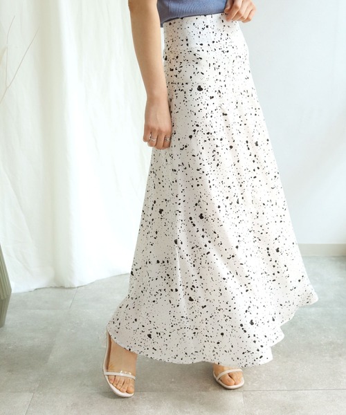 HER CLOSET（ハークローゼット）の「【twenty three】ランダムドットダルメシアン柄切り替えフレアスカート（スカート・レディース・ブラック/オフホワイト・FREE）」の12枚目の写真