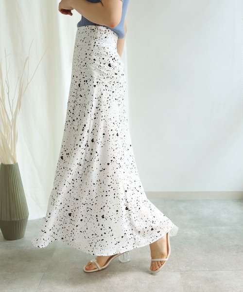 HER CLOSET（ハークローゼット）の「【twenty three】ランダムドットダルメシアン柄切り替えフレアスカート（スカート・レディース・ブラック/オフホワイト・FREE）」の19枚目の写真