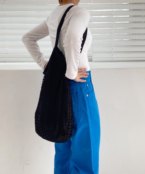 by muni:r（バイ ムニール）の「ポイントネットバック（ショルダーバッグ・レディース・ブラック/アイボリー・ONE SIZE）」の12枚目の写真