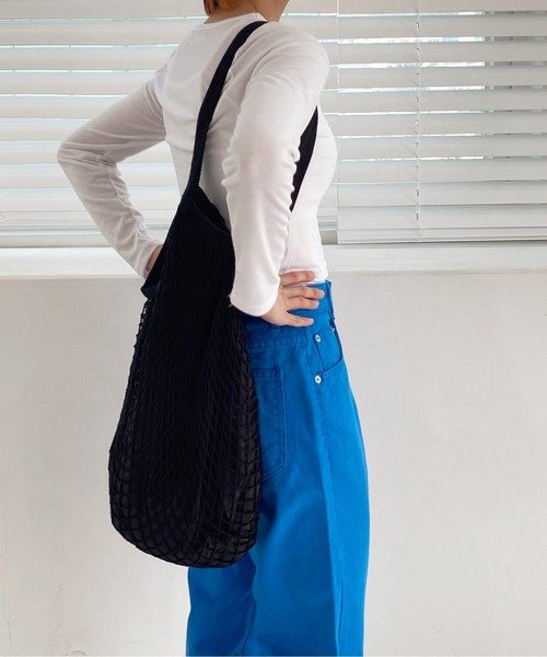 by muni:r（バイ ムニール）の「ポイントネットバック（ショルダーバッグ・レディース・ブラック/アイボリー・ONE SIZE）」の22枚目の写真