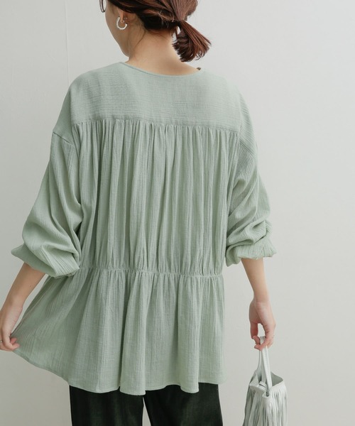 URBAN RESEARCH DOORS（アーバンリサーチドアーズ）の「シャーリングフロントリボンブラウス（シャツ/ブラウス・レディース・オフホワイト/ミント/ブラック・MEDIUM）」の6枚目の写真