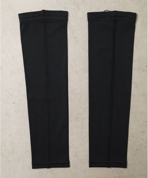 SY32 by SWEET YEARS（エスワイサーティトゥバイスィートイヤーズ）の「【SY32 by SWEET YEARS】ARM COVER（ラッシュガード・メンズ・ホワイト/ブラック・FREE）」の3枚目の写真
