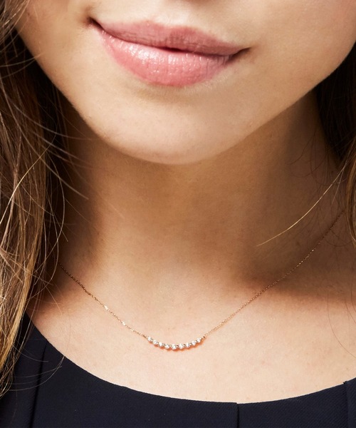 THE PLATINUM SELECT（ザ プラチナム セレクト）の「18金ゴールド ダイヤモンド ラインネックレス 0.3ct（ネックレス・レディース・ピンクゴールド/シルバー/イエローゴールド・FREE）」の5枚目の写真