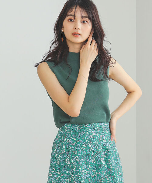 BEAMS HEART(ビームスハート)の「BEAMS HEART / ノースリーブ ハイネック プルオーバー(Tシャツ/カットソー・レディース・ブラウン系その他2/グリーン系その他4/ブラウン系その他3/ブラック・FREE)」の4枚目の写真