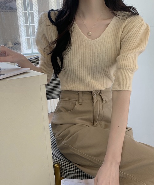Girly Doll（ガーリードール）の「Vネック半袖リブトップス（ニット/セーター・レディース・ブラック/ベージュ/グレー/オレンジ/グリーン・FREE）」の15枚目の写真