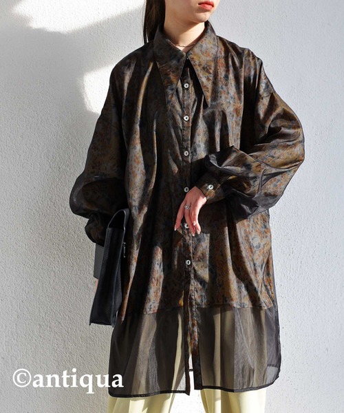 antiqua（アンティカ）の「大人っぽくこなれる。ビッグカラーシアーシャツ（シャツ/ブラウス・レディース・ブラック/グリーン・FREE）」の2枚目の写真