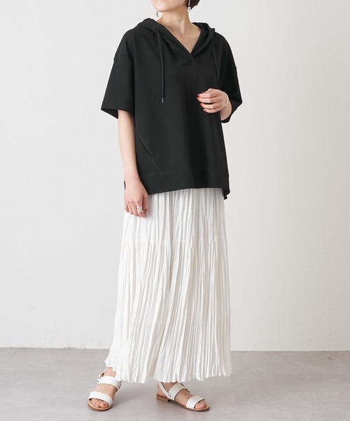 BEARDSLEY(ビアズリー)の「ドライタッチフードプルオーバー(パーカー・レディース・ブラック/ライトグレー・FREE)」の5枚目の写真