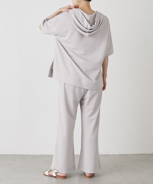 BEARDSLEY(ビアズリー)の「ドライタッチフードプルオーバー(パーカー・レディース・ブラック/ライトグレー・FREE)」の19枚目の写真