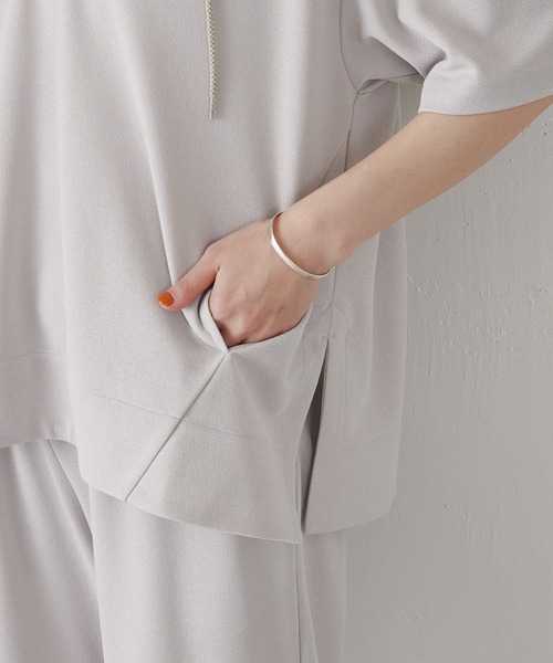 BEARDSLEY(ビアズリー)の「ドライタッチフードプルオーバー(パーカー・レディース・ブラック/ライトグレー・FREE)」の20枚目の写真