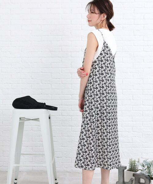 SHOO・LA・RUE(シューラルー)の「◆【着回し力抜群】キャミワンピース(ワンピース・レディース・ブルー/ホワイト系その他6/チャコールグレー/ブラック・02/03)」の7枚目の写真