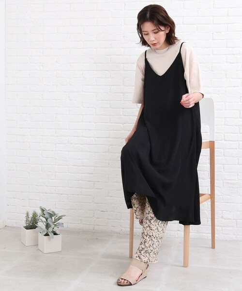 SHOO・LA・RUE(シューラルー)の「◆【着回し力抜群】キャミワンピース(ワンピース・レディース・ブルー/ホワイト系その他6/チャコールグレー/ブラック・02/03)」の19枚目の写真