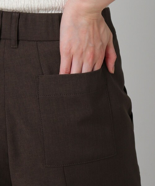 UNTITLED（アンタイトル）の「◆【美シルエット】ハイウエスト ストレッチパンツ＜洗える／オンオフどちらも＞（その他パンツ・レディース・ダークブラウン/ブラック・00/02/44/48/03/01/42/46/04/50）」の7枚目の写真