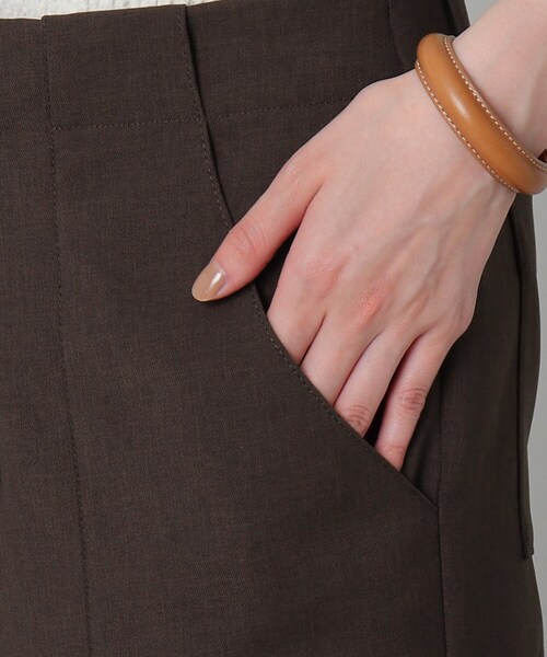 UNTITLED（アンタイトル）の「◆【美シルエット】ハイウエスト ストレッチパンツ＜洗える／オンオフどちらも＞（その他パンツ・レディース・ダークブラウン/ブラック・00/02/44/48/03/01/42/46/04/50）」の8枚目の写真