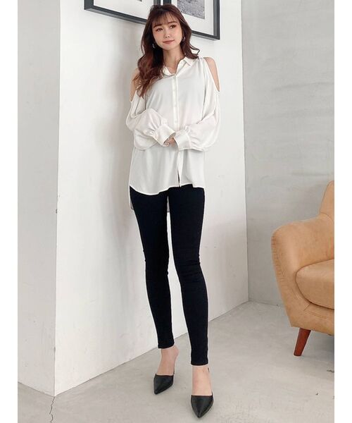 GYDA（ジェイダ）の「ショルダーOPEN DRAPE ブラウス（シャツ/ブラウス・レディース・ブラック/オフホワイト・FREE）」の13枚目の写真