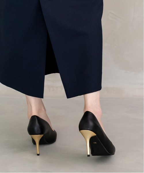 RANDA（ランダ）の「Vカットピンヒールパンプス（パンプス・レディース・ブラック/ベージュ/ブラウン・23/24/25/25.5/22.5/24.5/23.5/22）」の4枚目の写真