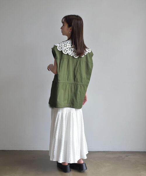 RETRO GIRL(レトロガール)の「ノーカラーミリタリーベスト(その他アウター・レディース・ブラック/オフホワイト/グリーン・FREE)」の11枚目の写真