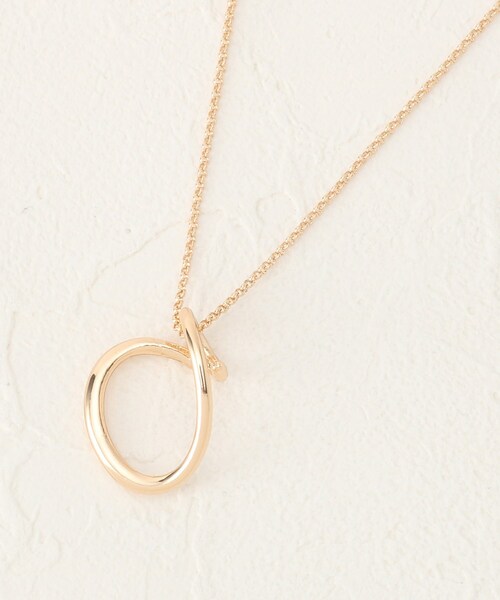 OPAQUE.CLIP（オペークドットクリップ）の「◆変形リングモチーフネックレス（ネックレス・レディース・ゴールド/シルバー・00）」の2枚目の写真