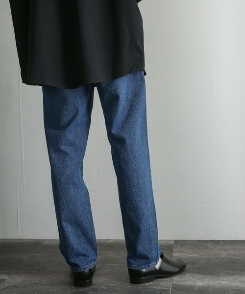 SENSE OF PLACE by URBAN RESEARCH（センスオブプレイスバイアーバンリサーチ）の「デニムテーパードパンツ（デニムパンツ・メンズ・インディゴブルー/ライトインディゴブルー・MEDIUM/LARGE）」の16枚目の写真