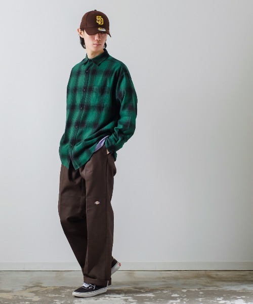 Dickies（ディッキーズ）の「【Dickies】85283 ダブルニー ワーク スケーターパンツ（チノパンツ・メンズ・チャコール/ホワイト/レッド/ブラウン/ネイビー/ベージュ/ブラック/グリーン・34inch/32inch/30inch/36inch/28inch）」の17枚目の写真