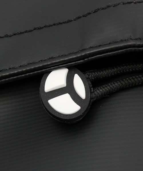 VENCEEXCHANGE（ヴァンスエクスチェンジ）の「YAKPAKヤックパックターポリンスクエアリュック（バックパック/リュック・メンズ・ブラック/ホワイト・FREE）」の11枚目の写真