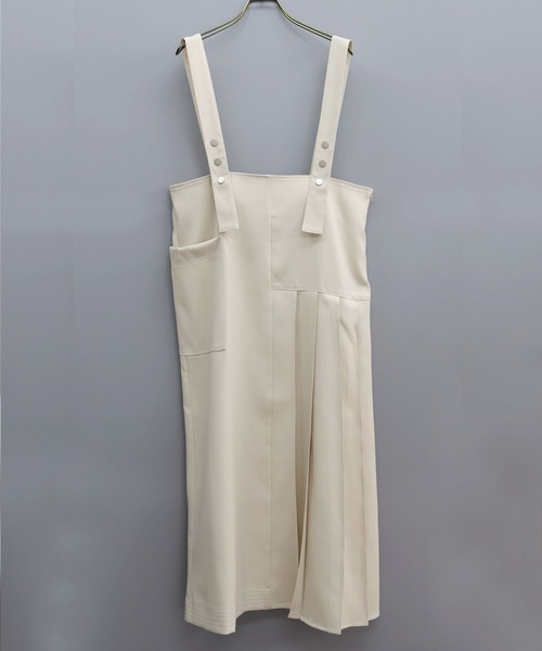 HER CLOSET(ハークローゼット)の「【shemoshelly】WEB限定アシメプリーツデザインジャンパースカート(ジャンパースカート・レディース・ブラック/ベージュ/カーキ・M)」の17枚目の写真