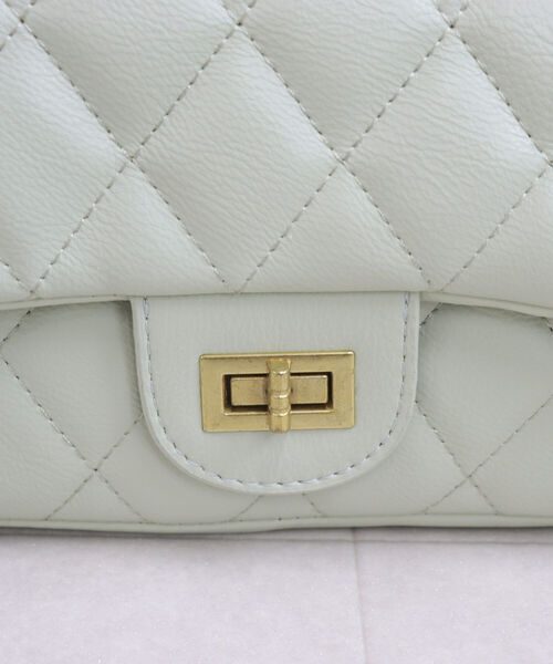 onulsoha（オヌルソハ）の「キルトフラップチェーンポシェット（ショルダーバッグ・レディース・ミント/ブラック/アイボリー・FREE）」の9枚目の写真