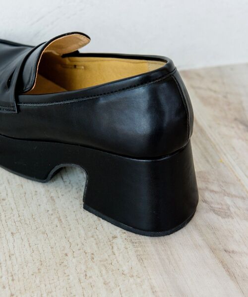 ems excite（エムズエキサイト）の「スクエア厚底ローファー（ローファー・レディース・ナチュラル/ブラック/キャメル・MEDIUM/LARGE）」の12枚目の写真