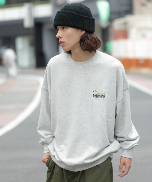 WEGO(ウィゴー)の「∴WEGO/別注 ラブラドールレトリバー 刺繍BIGプルオーバー(スウェット・メンズ・杢グレー/ホワイト/ダークグリーン・MEDIUM/LARGE)」の4枚目の写真