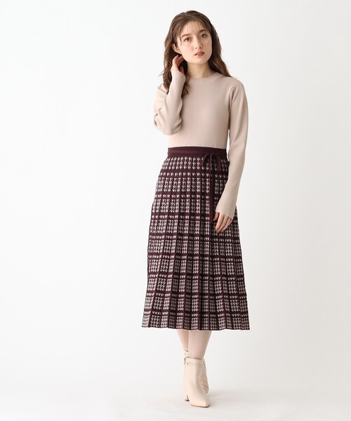 index（インデックス）の「◆千鳥チェックジャカード プリーツニットワンピース【WEB限定サイズ】（ワンピース・レディース・ブルー系4/ブラウン系その他6/ブラック系4・38/40/42/36）」の14枚目の写真