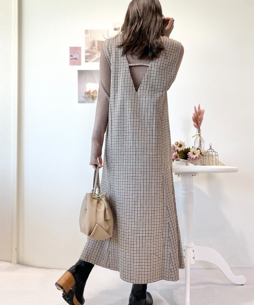 CECIL McBEE(セシルマクビー)の「ガンクラブチェック両Vネックマーメイドワンピース(ワンピース・レディース・ブラック/ブラウン・FREE)」の9枚目の写真