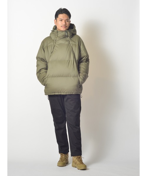 Snow Peak（スノーピーク）の「Recycled Light Down Pullover