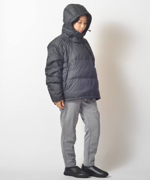 Snow Peak（スノーピーク）の「Recycled Light Down Pullover
