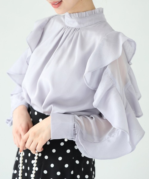 tocco closet（トッコ　クローゼット）の「プチフリルネックラッフルシアースリーブブラウス（シャツ/ブラウス・レディース・ホワイト/グレー系その他/ネイビー・M）」の2枚目の写真