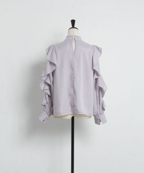 tocco closet（トッコ　クローゼット）の「プチフリルネックラッフルシアースリーブブラウス（シャツ/ブラウス・レディース・ホワイト/グレー系その他/ネイビー・M）」の9枚目の写真