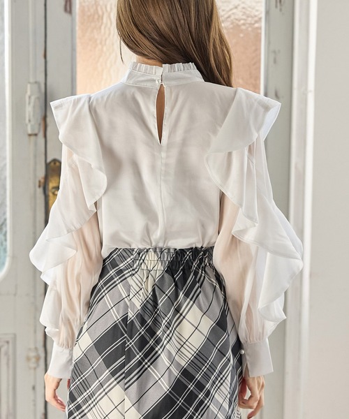 tocco closet（トッコ　クローゼット）の「プチフリルネックラッフルシアースリーブブラウス（シャツ/ブラウス・レディース・ホワイト/グレー系その他/ネイビー・M）」の4枚目の写真