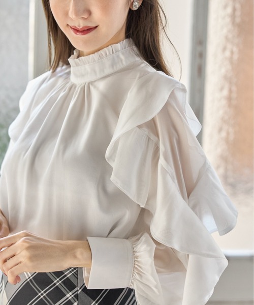 tocco closet（トッコ　クローゼット）の「プチフリルネックラッフルシアースリーブブラウス（シャツ/ブラウス・レディース・ホワイト/グレー系その他/ネイビー・M）」の10枚目の写真