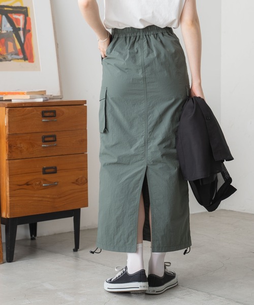WEGO（ウィゴー）の「WEGO/ナイロンドロストカーゴロングスカート（スカート・レディース・カーキ/ブラック/オフホワイト・FREE）」の18枚目の写真