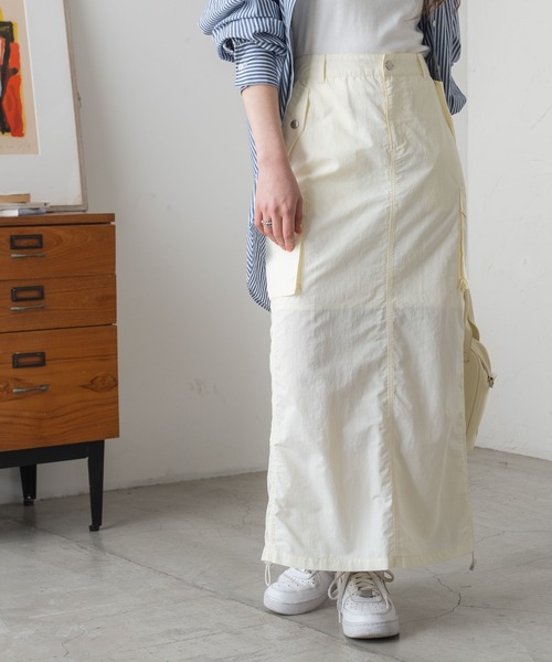 WEGO（ウィゴー）の「WEGO/ナイロンドロストカーゴロングスカート（スカート・レディース・カーキ/ブラック/オフホワイト・FREE）」の14枚目の写真