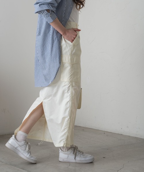 WEGO（ウィゴー）の「WEGO/ナイロンドロストカーゴロングスカート（スカート・レディース・カーキ/ブラック/オフホワイト・FREE）」の15枚目の写真