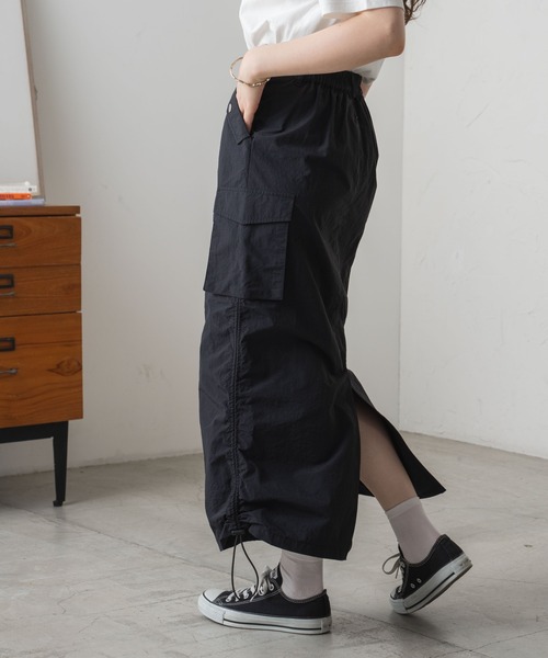 WEGO（ウィゴー）の「WEGO/ナイロンドロストカーゴロングスカート（スカート・レディース・カーキ/ブラック/オフホワイト・FREE）」の21枚目の写真