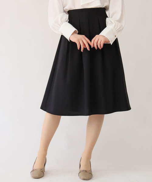 TRUDEA(トルディア)の「タックフレアスカート(スカート・レディース・ネイビー/ブラック/グリーン/グレイッシュベージュ・MEDIUM/LARGE)」の2枚目の写真
