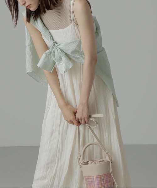 FREE'S MART（フリーズマート）の「◆ダブルストラップワッシャーキャミワンピース（ワンピース・レディース・ホワイト/ブラック/ベージュ・MEDIUM/SMALL）」の9枚目の写真